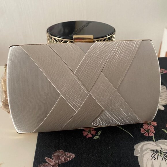 Neiman Marcus Handbags - Neiman Marcus Silk Nightclub Silver Clutch Purse